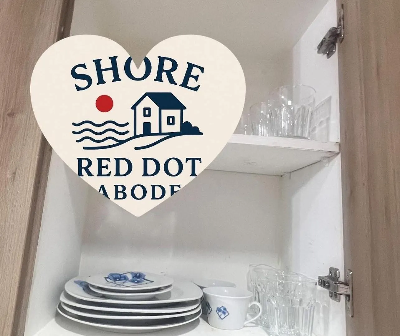 Shore Red Dot Abode - Shore Residences 1 C2 Manila Aparthotel